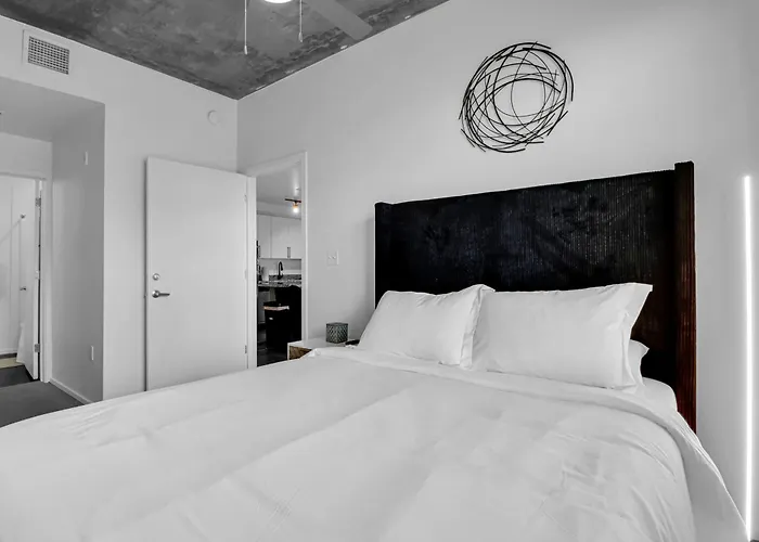 The Nomad Roosevelt * Phoenix